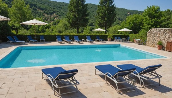 Top raisons de choisir un hébergement avec piscine privée en ardèche